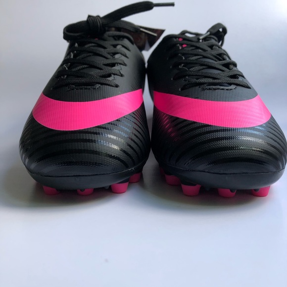 ZHENZU Soccer Cleats - Picture 7 of 10